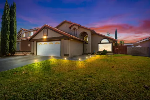 3326 Thomas Ave, Palmdale, CA 93550 photo 1