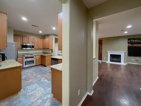 4051 Jonathon St, Lancaster, CA 93536 photo 3