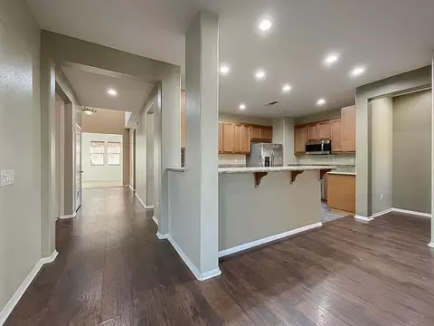 4051 Jonathon St, Lancaster, CA 93536 photo 2
