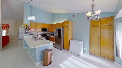 2024 Ogden Ln, Lancaster, CA 93535 photo 5