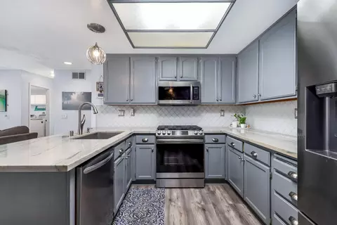 2012 Ivesbrook St E, Lancaster, CA 93535 photo 9