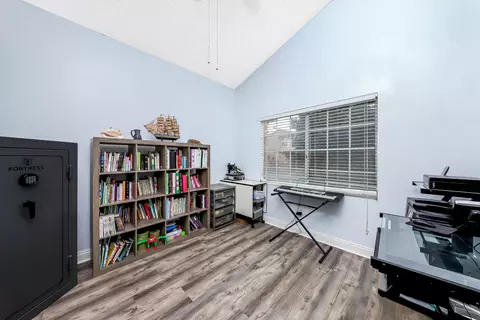 2012 Ivesbrook St E, Lancaster, CA 93535 photo 13