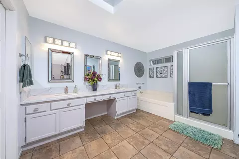 2012 Ivesbrook St E, Lancaster, CA 93535 photo 16