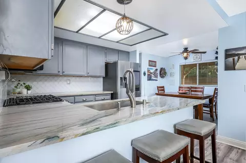 2012 Ivesbrook St E, Lancaster, CA 93535 photo 3