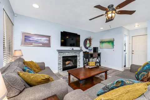 2012 Ivesbrook St E, Lancaster, CA 93535 photo 6