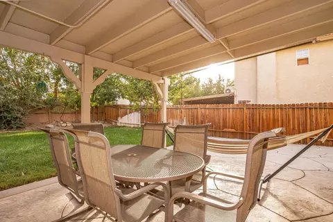 2012 Ivesbrook St E, Lancaster, CA 93535 photo 25