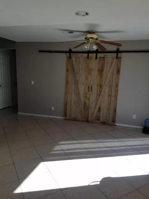 43746 Mona St, Lancaster, CA 93535 photo 17