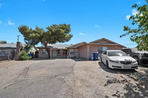 38950 9th St E, Palmdale, CA 93550 photo 2