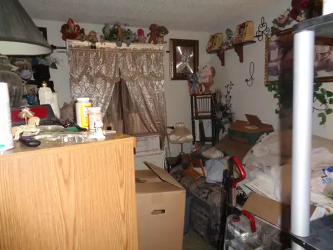 15989 Rexroth, Mojave, CA 93501 photo 9