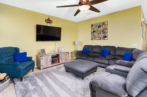 43246 Carpenter Dr, Lancaster, CA 93535 photo 17