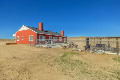 14705 Lancaster Rd, Lancaster, CA 93536 photo 4