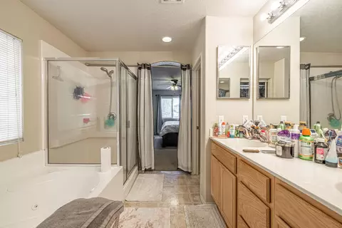 45302 Robinson Dr, Lancaster, CA 93535 photo 17