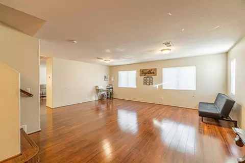 45302 Robinson Dr, Lancaster, CA 93535 photo 6