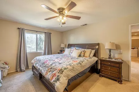 45302 Robinson Dr, Lancaster, CA 93535 photo 16