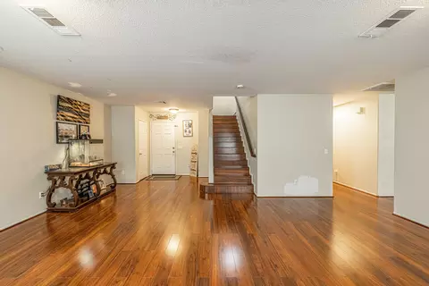 45302 Robinson Dr, Lancaster, CA 93535 photo 4