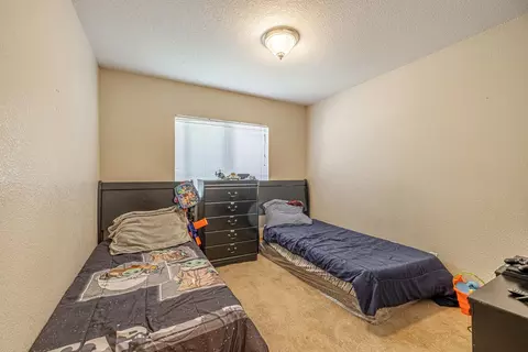 45302 Robinson Dr, Lancaster, CA 93535 photo 19