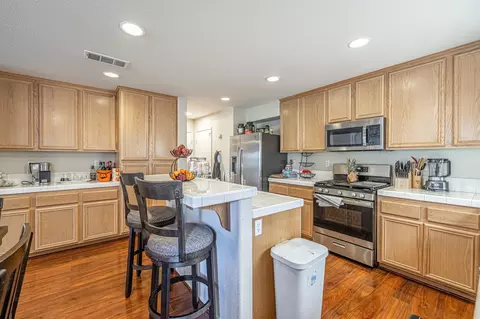 45302 Robinson Dr, Lancaster, CA 93535 photo 13