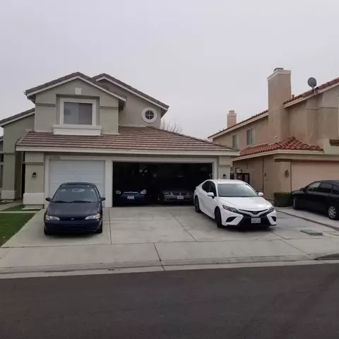 36818 35th St E, Palmdale, CA 93550 photo 2