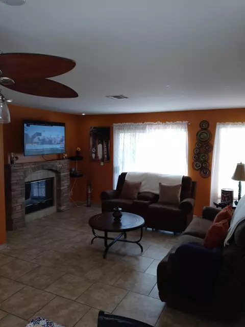 36818 35th St E, Palmdale, CA 93550 photo 8