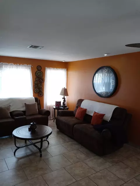 36818 35th St E, Palmdale, CA 93550 photo 9