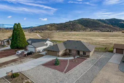 29412 Fawn Way, Tehachapi, CA 93561 photo 5