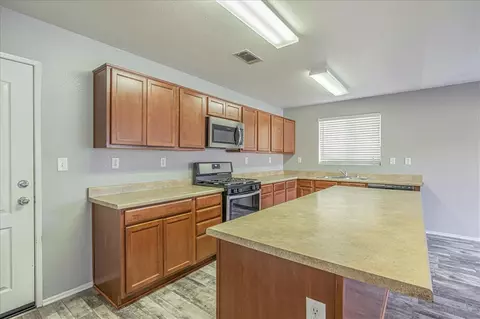 43060 33rd St E, Lancaster, CA 93535 photo 8