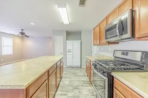 43060 33rd St E, Lancaster, CA 93535 photo 7