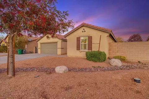 43060 33rd St E, Lancaster, CA 93535 photo 2