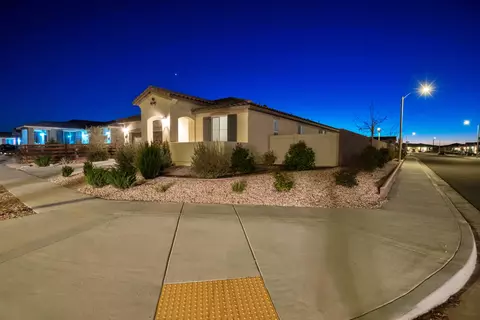 45063 Marbella St, Lancaster, CA 93536 photo 73