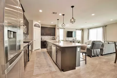 45063 Marbella St, Lancaster, CA 93536 photo 10