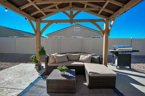 45063 Marbella St, Lancaster, CA 93536 photo 37