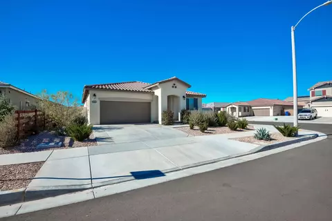 45063 Marbella St, Lancaster, CA 93536 photo 4