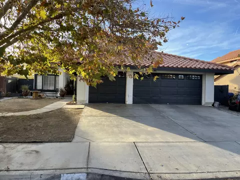43903 5th St E, Lancaster, CA 93535 photo 3