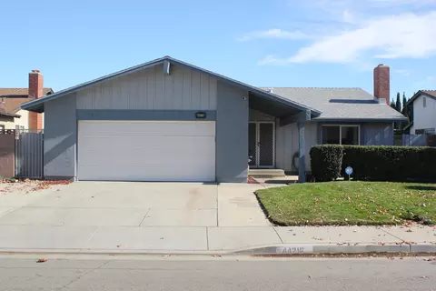 44216 Hanstead Ave, Lancaster, CA 93535 photo 1