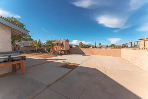 37911 28th St E, Palmdale, CA 93550 photo 21