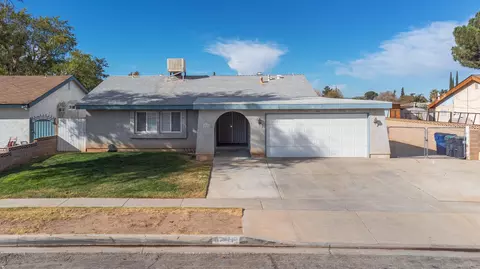 37911 28th St E, Palmdale, CA 93550 photo 1