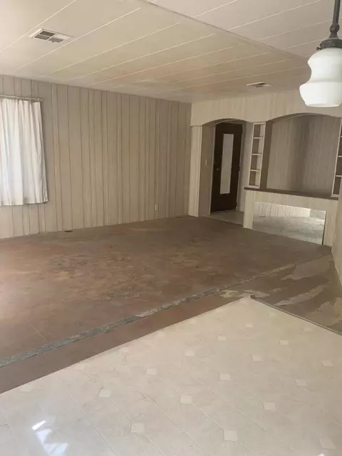 2550 Ave I E # 8, Lancaster, CA 93535 photo 4