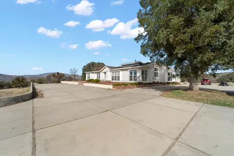 24936 Banducci Rd, Tehachapi, CA 93561 photo 4