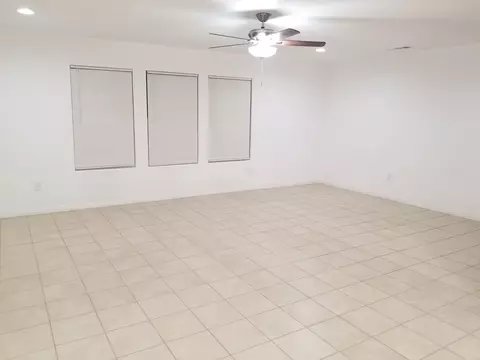 44902 3rd St E, Lancaster, CA 93535 photo 6