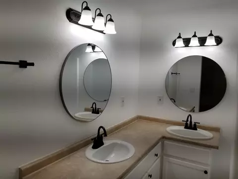 44902 3rd St E, Lancaster, CA 93535 photo 8