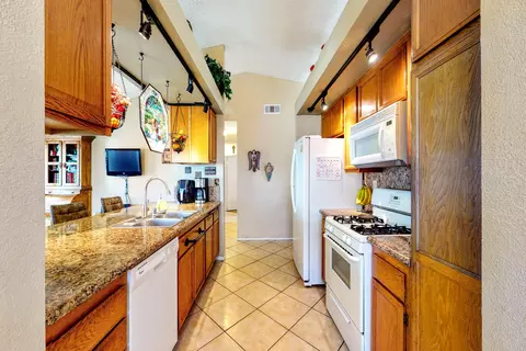 1317 Ave K4 E, Lancaster, CA 93535 photo 10