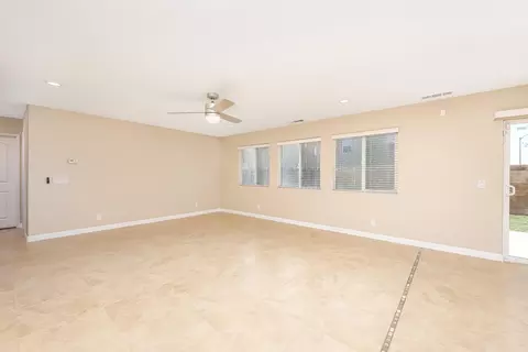 43359 Sunny Ln, Lancaster, CA 93536 photo 7