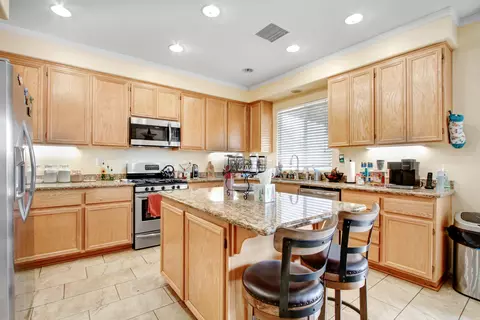 43654 32nd St E, Lancaster, CA 93535 photo 4