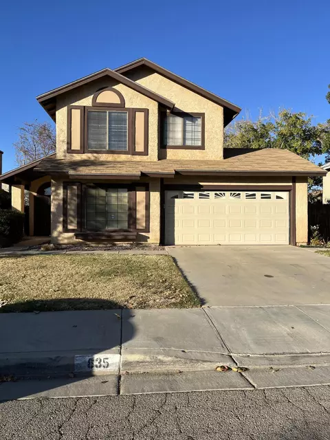 635 Jenner St E, Lancaster, CA 93535 photo 1