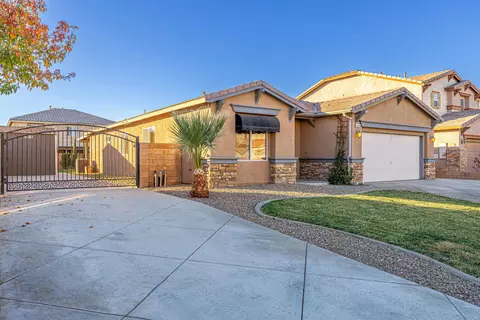 44329 Blazing Star St, Lancaster, CA 93536 photo 2