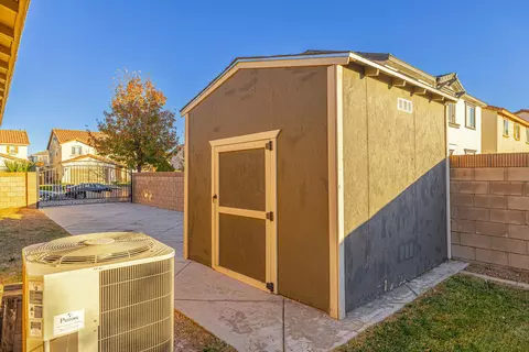 44329 Blazing Star St, Lancaster, CA 93536 photo 28