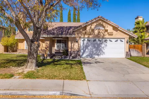 1021 Glenn Ct, Lancaster, CA 93535 photo 1