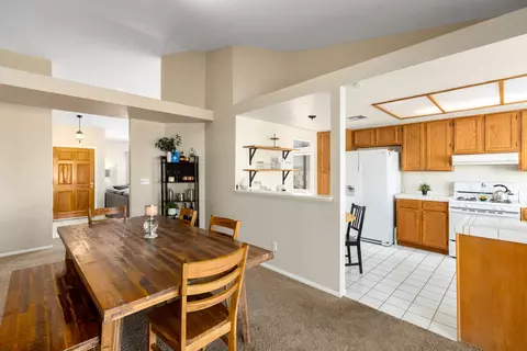 1021 Glenn Ct, Lancaster, CA 93535 photo 11