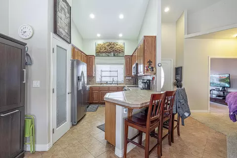 28220 Preakness Dr, Tehachapi, CA 93561 photo 5