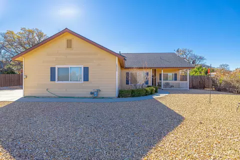28220 Preakness Dr, Tehachapi, CA 93561 photo 1